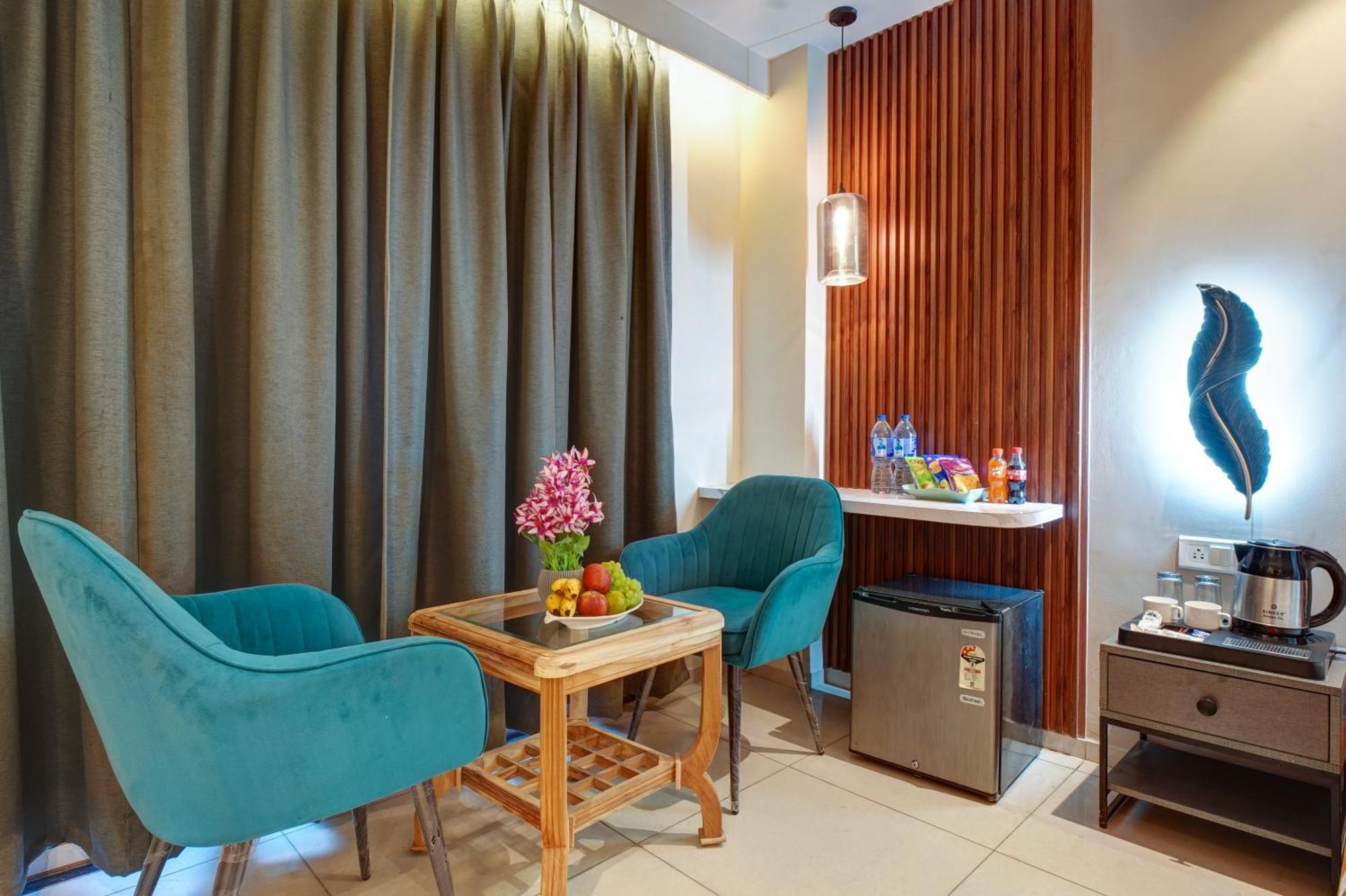 Rjk Stay - Sohna Road & Spaze It Park Gurgaon Extérieur photo
